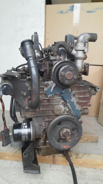 Двигатель Kubota V2203 на бобкет bobcat